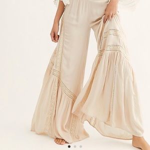 Lace mix pants